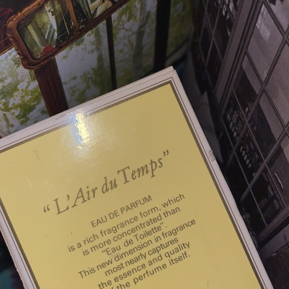 🕊 💎 🕊• 💎 Nina Ricci x Paris Vibes 💎• 🕊💎🕊 - Picture 4 of 4